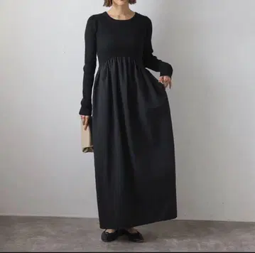 봉쥬르 사간 이소재 절개 니트 원피스 블랙 블랙