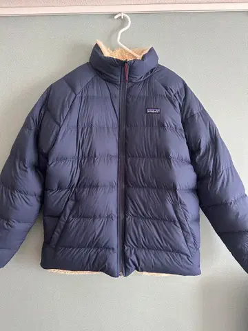 파타고니아 리버서블 사이런트 다운 자켓