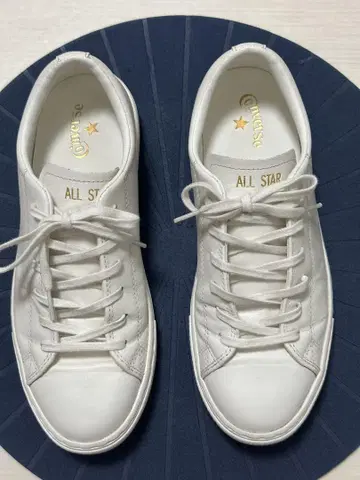 CONVERSE ALL STAR 화이트 가죽 스니커즈