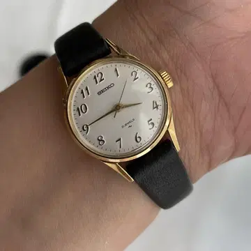 SEIKO 수동 와인딩 손목시계