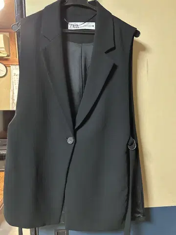 블랙 슬리브리스 자켓 베스트 모드 ZARA