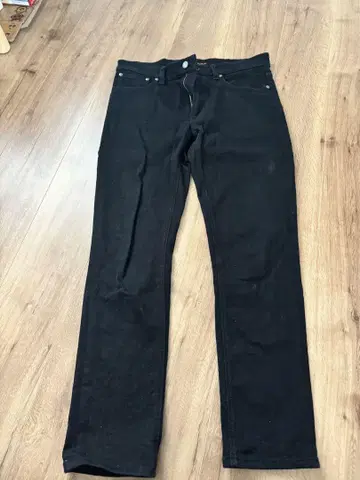Nudie Jeans Co. 블랙 데님 33/32