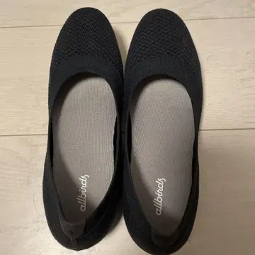Allbirds 블랙 플랫슈즈