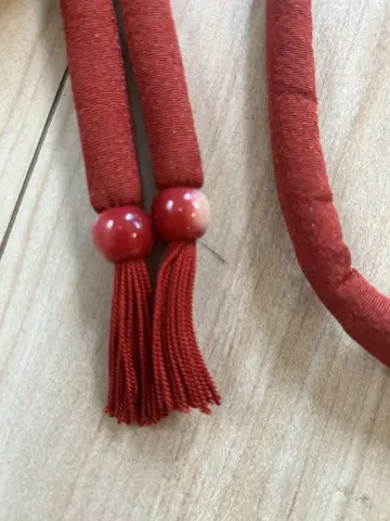 주홍색 마루구케 허리띠