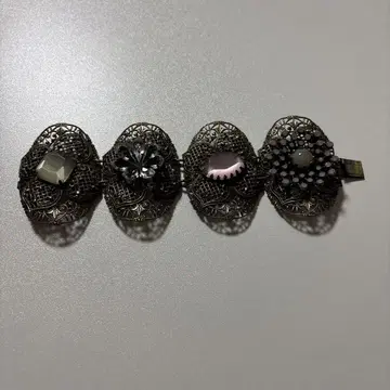 GIORGIO ARMANI 앤티크풍 팔찌