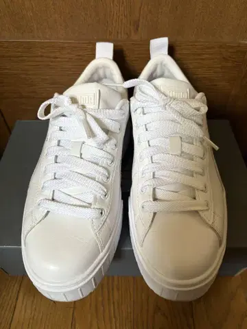 새상품급 PUMA 메이즈 클래식 ( WOMEN ) 통굽 스니커즈