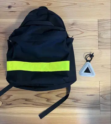 블루러그 THE DAY PACK 27L 블랙 백팩 리플렉터