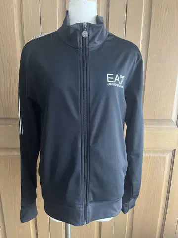 엠포리오 아르마니 EA7 블랙 저지 상하의 세트