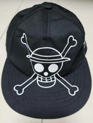 유니버셜 한정판 프리미엄 썸머 ONE PIECE 스컬 캡 블랙