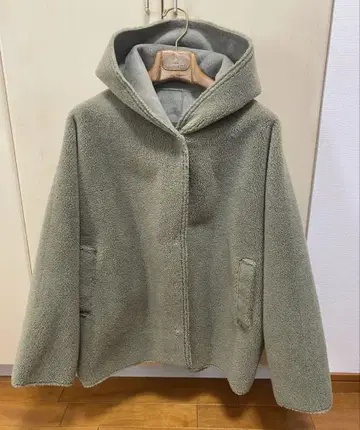 스터닝 루어 페이크 무스탕 후디 그린 사이즈 1
