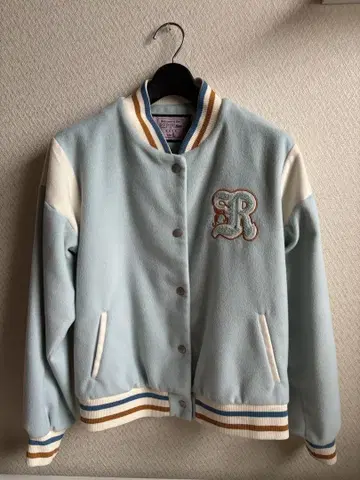 repipi armario 스카이블루 바시티 자켓