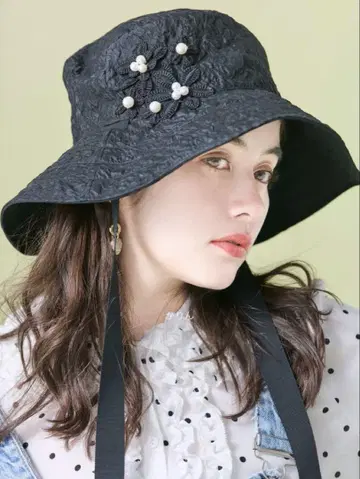 새상품 체스티 자카드 버킷 햇 정가 14,300