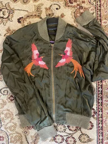 Guess 얇은 소재 스카잔풍 겉옷