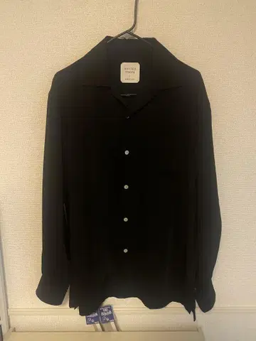 UNITED TOKYO 블랙 셔츠 M 사이즈