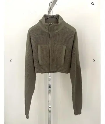 JUEMI / Zip-up Mock Neck Knit