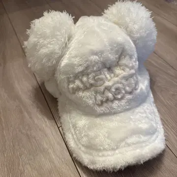 디즈니랜드 귀 폼폼 달린 캡