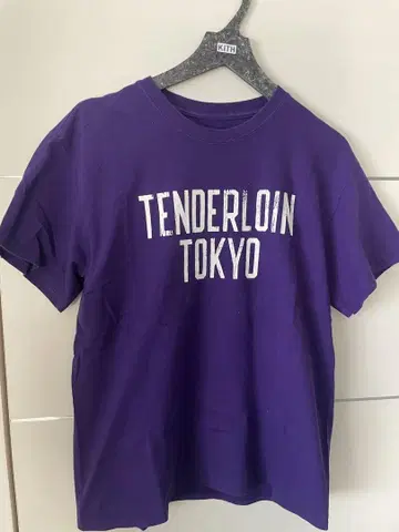 텐더 로인 본점 한정판 T셔츠 퍼플 보라색