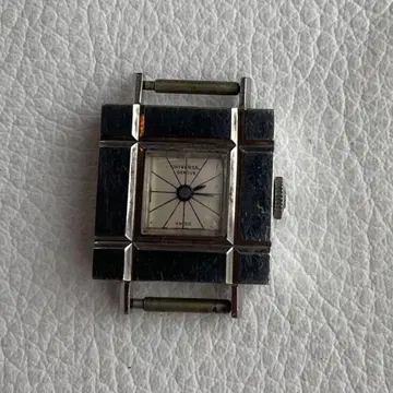 UNIVERSAL GENEVE 빈티지 수동 와인딩 손목시계