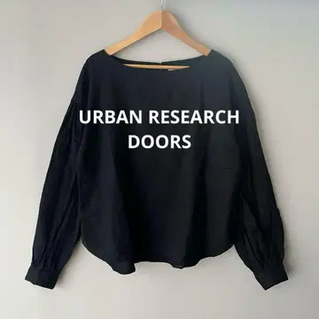 URBAN RESEARCH DOORS 코튼 린넨 개더 슬리브 블라우스