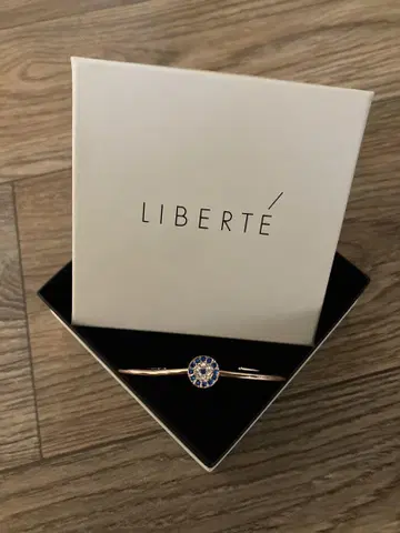 LIBERTE 핑크 골드 색상 뱅글 팔찌