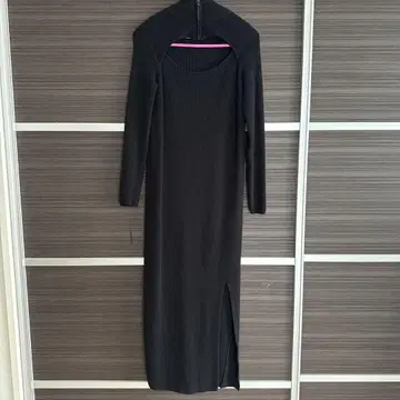 MURUA 하프 지퍼 슬릿 내로우 원피스