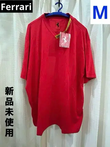 레어 새상품 미사용 페라리 Ferrari 빨간색 V넥 T셔츠 M사이즈
