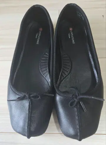 Clarks 클락스 프레클 아이스 블랙 발레 슈즈