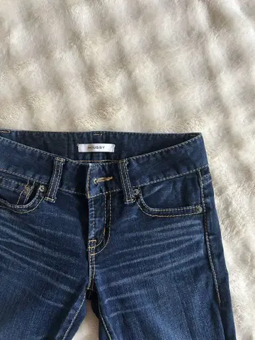 No.33 MOUSSY Dp.
