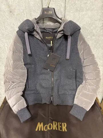 새상품 럭셔리 Moorer 그레이 후드 부착 다운 자켓