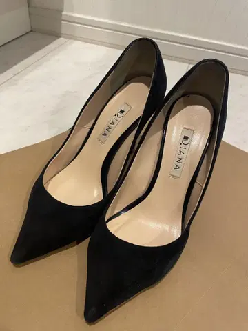 DIANA 네이비 스웨이드 하이힐 펌프스 23cm