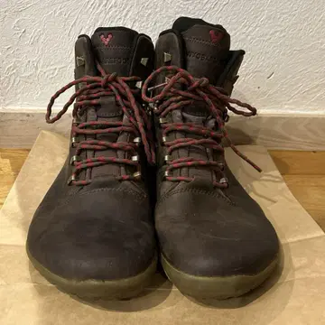Vivobarefoot TRACKER II FG size 42