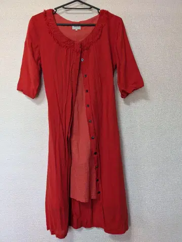 Bellerose 빨간색 반팔 원피스 별 모양 장식 포함