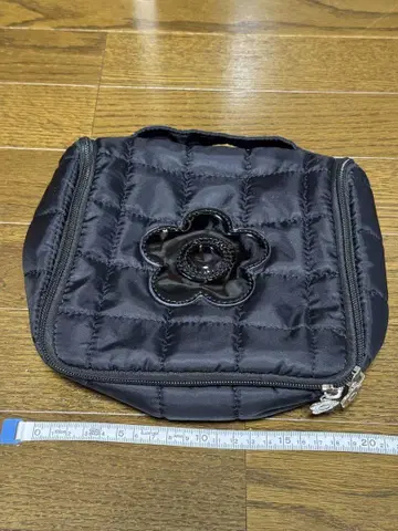 블랙 퀼팅 파우치 꽃 모티브