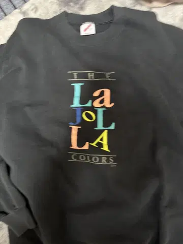 컬러풀 로고 크루넥 트레이닝복