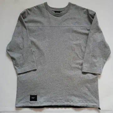 [ 새상품급 ] PLAY UTILITY BACK POCKET 풋볼T셔츠