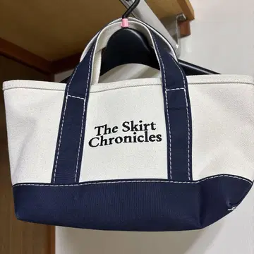 The Skirt Chronicles 토트백