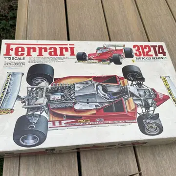 페라리 312T4 1:12 스케일 모델 키트