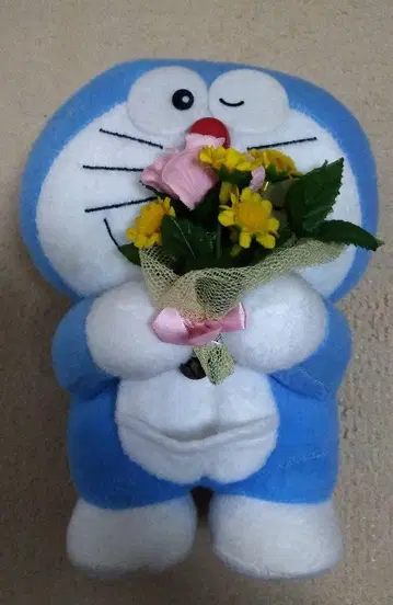 도라에몽 꽃다발 포함 봉제 인형
