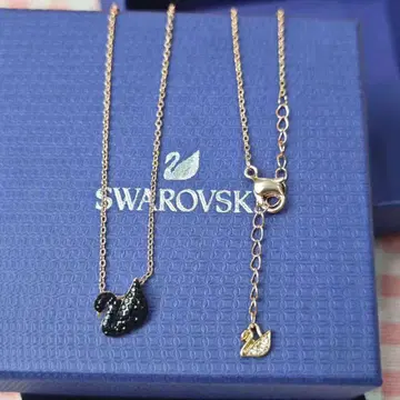 Swarovski 블랙 백조 목걸이