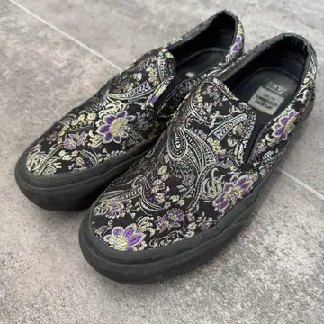 VANS opening ceremony Est.2002 반스 슬립온