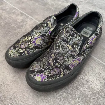 VANS opening ceremony Est.2002 반스 슬립온