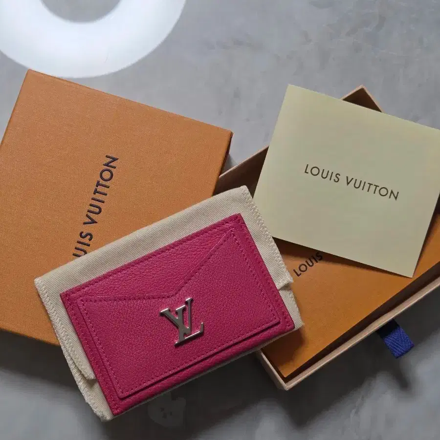 Louis Vuitton Lock Me Card Holder Hot Pink