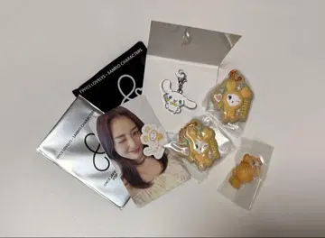 TWICE 러블리 산리오 지효 러블리 지브리