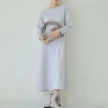 FURFUR 별자리 자수 고양이 플레어 맨투맨 원피스