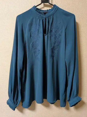 가을 컬러 비비안 탐 블라우스 상의 프릴