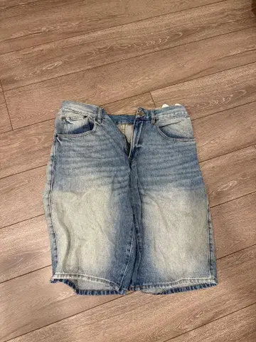 ZARA 데님 숏팬츠 페이드 가공