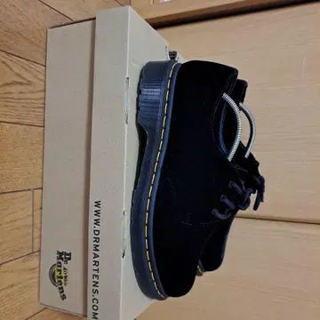 닥터 마틴 1461 벨벳 24747001 블랙
