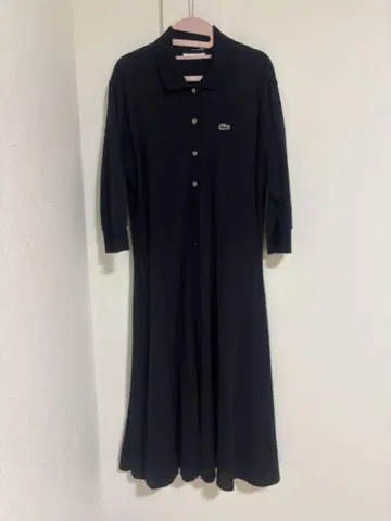 LACOSTE 네이비 버튼 원피스