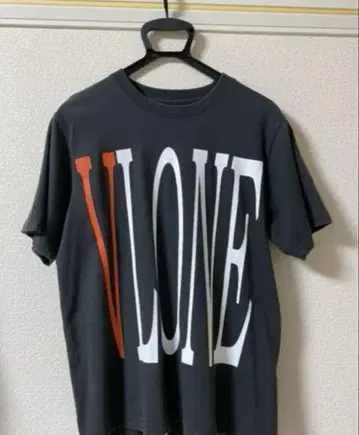 VLONE STAPLE T-SHIRT (BLACK/ORANGE)