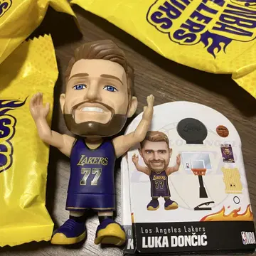 레어 Luka Doncic 피규어 NBA Ballers 돈치치